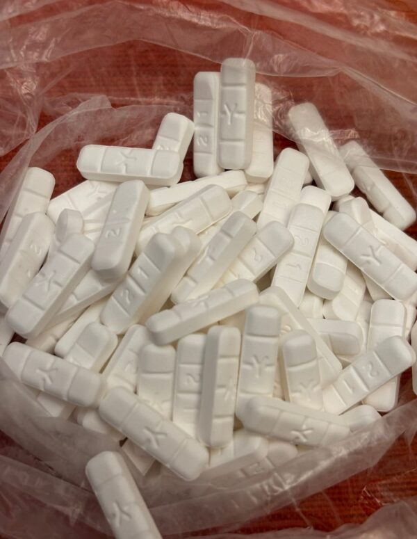 white xanax y21